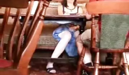 若い女の子驚いた隣人と深いblowjob 女 向け エロ 動画