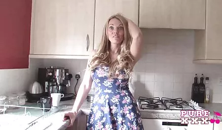 若いスポーツの女性をけいれんオフ雌犬の大人の女性 女の子 えっち 動画
