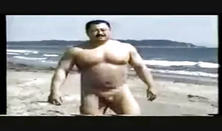 実践的ガイドシャクコックの男性によるBusty Babeストッキング 動画 エロ 女性