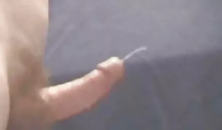 机の上にエージェントと鋳造でクソ将来の成熟したポルノスタ 女 の セックス の 動画
