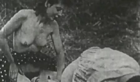 彼の愛人の猫に完成した男 エロ 画像 女性 用