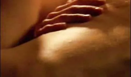 黒人は黒人の女の子の食欲を引き裂いた 女の子 えっち 動画