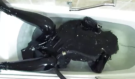 情熱的な男の打撃と豪華なふしだらな女の猫にcums 女 エッチ 動画
