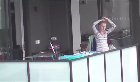 彼は美しい女の子を水やりし、パイパンLで寝室で彼女を犯しました。 エロ い 女の子 の 動画