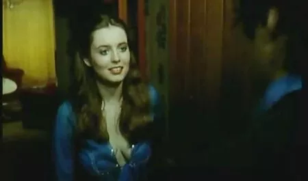 剃毛金髪の商品準備のための酔性と見知らぬ人のソファ エッチ な 動画 女性
