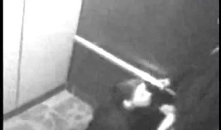 赤い怪物はフェラチオを持っており、その後、癌と男を性交 女性 動画 h